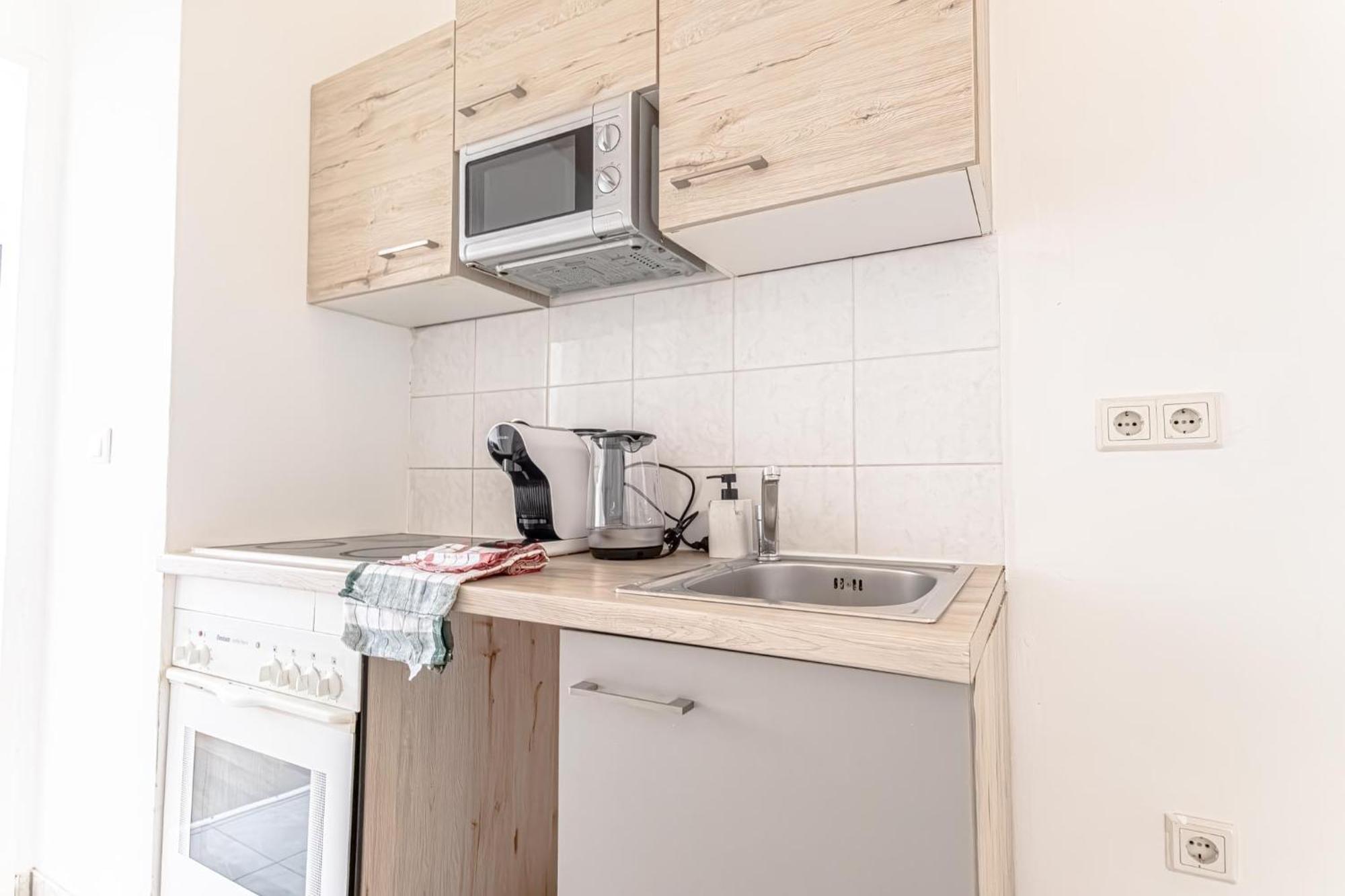 Explore Vienna 2Br And 1Lr Retreat Near Westbahnhof Exterior foto