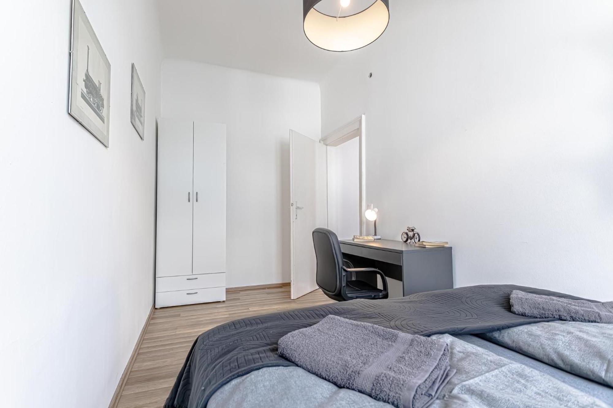 Explore Vienna 2Br And 1Lr Retreat Near Westbahnhof Exterior foto