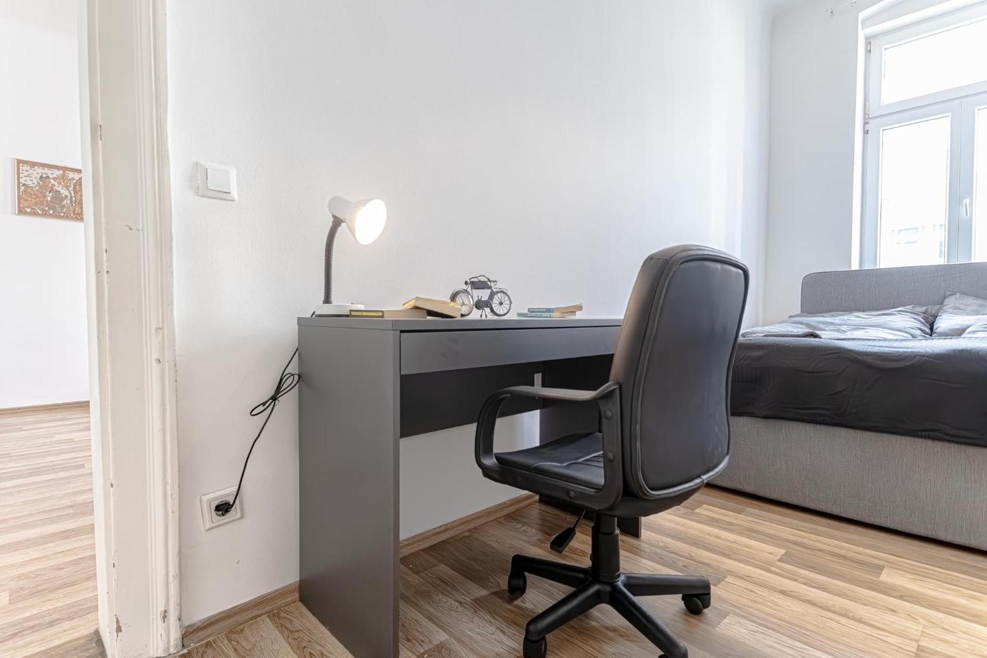 Explore Vienna 2Br And 1Lr Retreat Near Westbahnhof Exterior foto